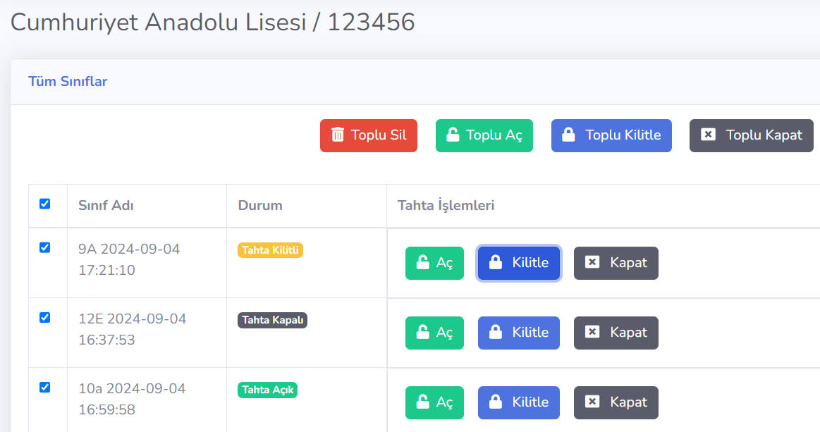 tüm akıllı tahtaları tek panelden yönetin